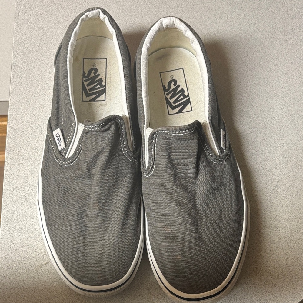 Gently used Unisex Vans Charcoal Classic Slip-On Sneakers size M8 W9.5